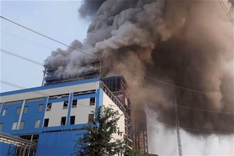 Vedanta power plant explosion in Chhattisgarh with smoke and rescue operations
